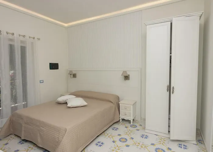 Ambra Short Rent Lejlighed *