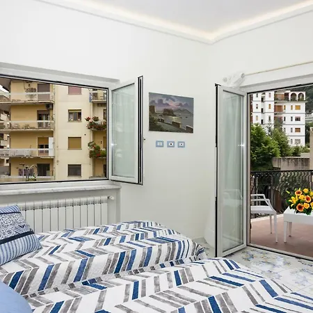 Ambra Short Rent شقة