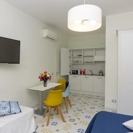 Ambra Short Rent * סורנטו